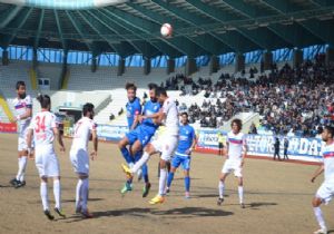 Büyükşehir yerinde saydı